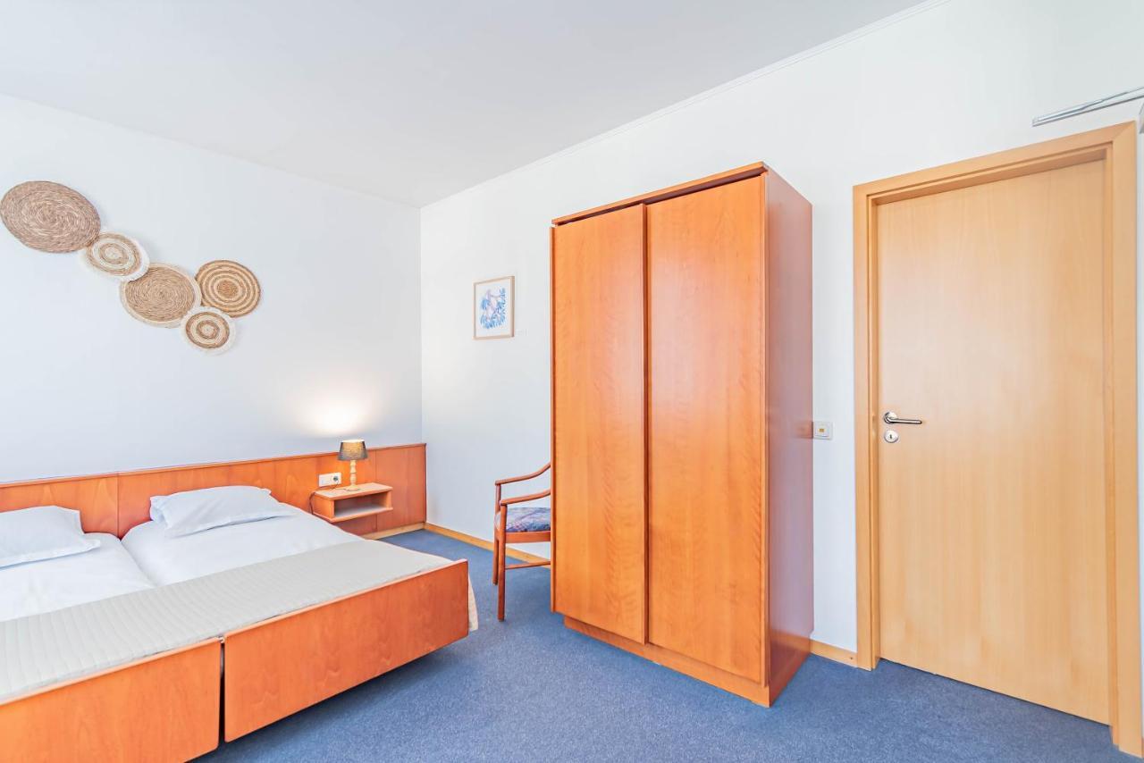 Hotel Le Petit Poete เอชเทอร์นาค ภายนอก รูปภาพ